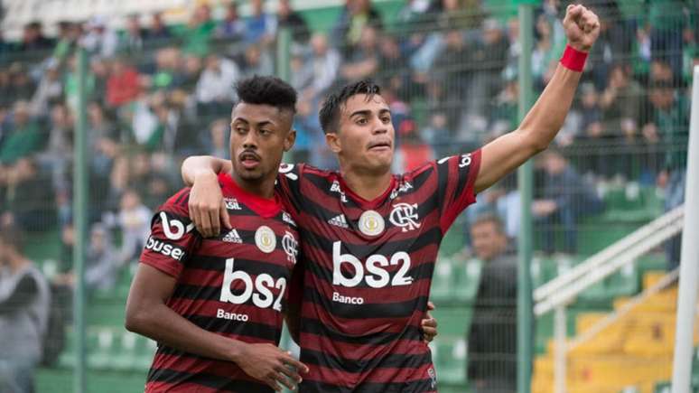 Reinier e Bruno Henrique devem ser titulares diante do Galo (Foto: Alexandre Vidal/Flamengo)