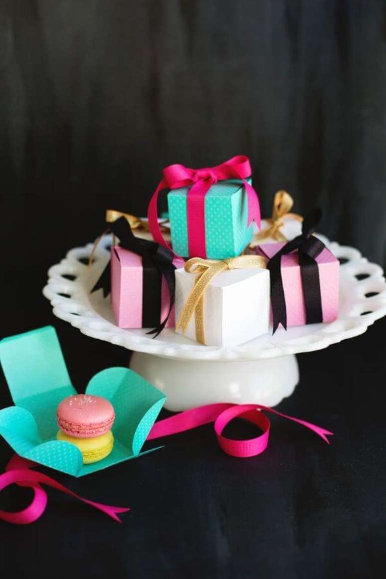 34. Lembrancinhas de anivers&aacute;rio com doces &ndash; Por: Pinterest