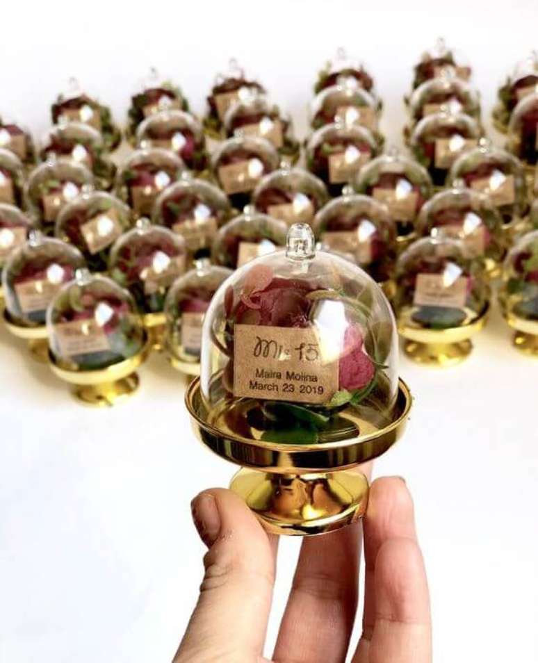 77. Lembrancinhas de anivers&aacute;rio infantil com flores &ndash; Via: Etsy