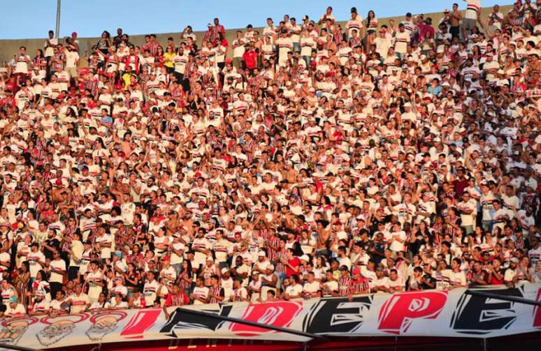 São Paulo espera por volta de 50 mil pagantes no Morumbi para o Majestoso (Foto: Bruno Ulivieri/Ofotografico)