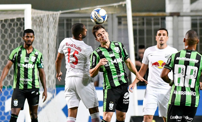 O América-MG bateu o Bragantino por 2 a 0 (Foto: Reprodução/Twitter)