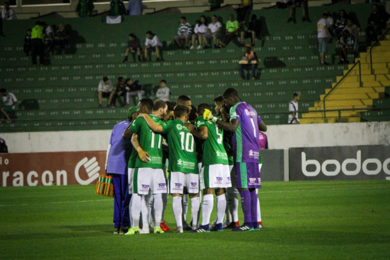 Guarani voltou a vencer na Série B (Foto: Reprodução)