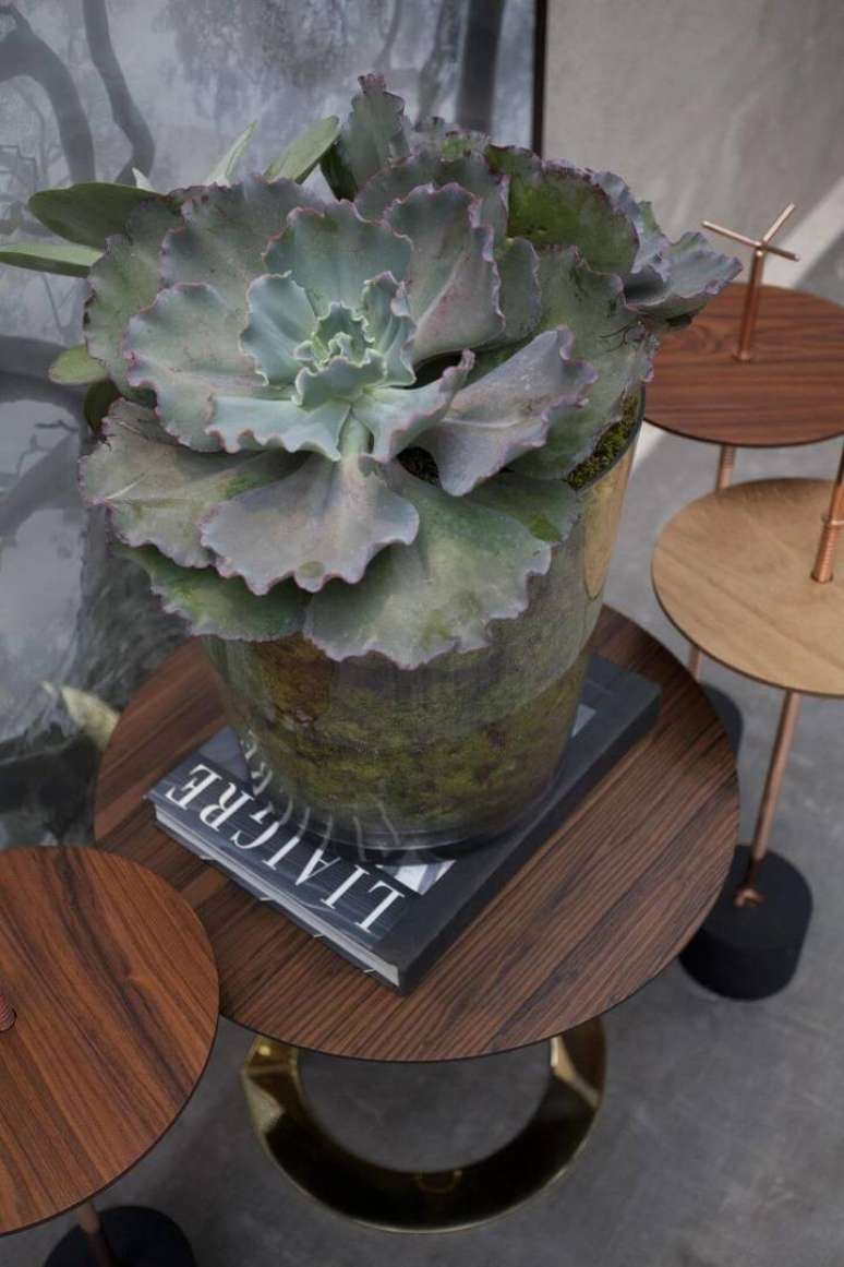 4. &Eacute; importante ficar atento na compra da mesa de canto para sala. Projeto de Casa Cor 2016