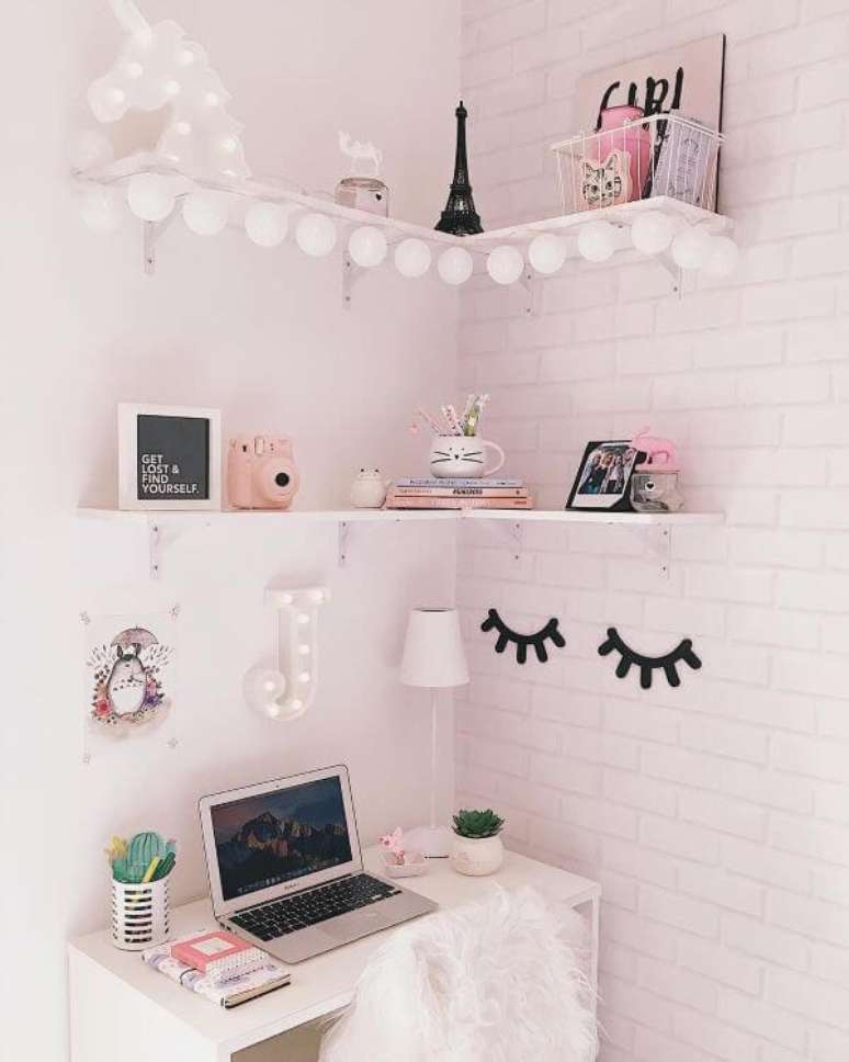 11. Mesa de estudo para quarto pequeno – Por: Pinterest