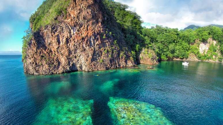 Dominica se chama assim porque Colombo chegou ali num domingo