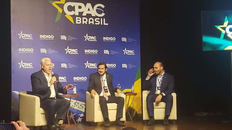 Matt Schlapp, Antônio de Rueda e Eduardo Bolsonaro; o americano afirmou que o que está sendo feito no Brasil 'dá esperança'