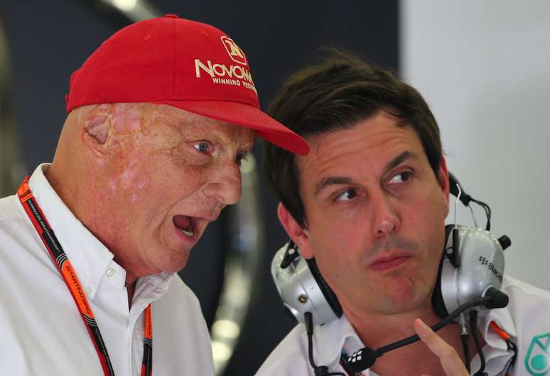Toto Wolff dedica título da Mercedes para Niki Lauda