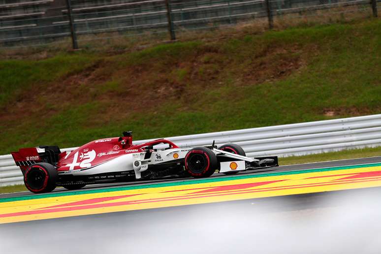 Raikkonen insatisfeito com a sua última volta no Q2; Giovinazzi larga da P11 com a Alfa Romeo