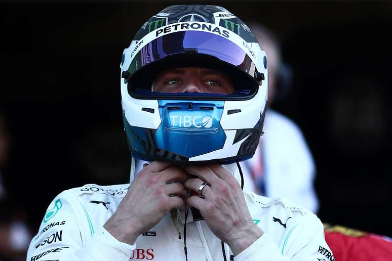 Bottas manda um “fo**-se” aos seus críticos após vitória no Japão