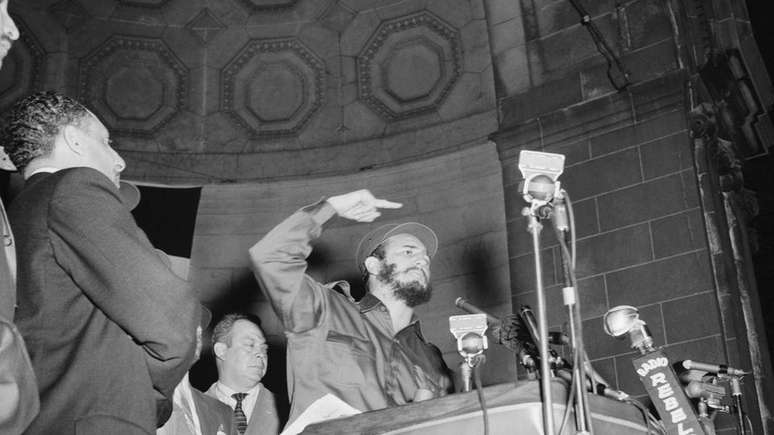 Mais de 16 mil pessoas invadiram o Naumburg Bandshell, no Central Park para ouvir Fidel Castro falar