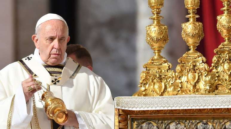 Papa Francisco canonizou cinco religiosos, incluindo Irmã Dulce