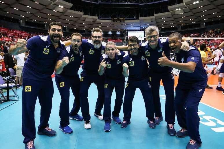 Renan ressalta superação do Brasil em sequência desgastante na Copa do Mundo.