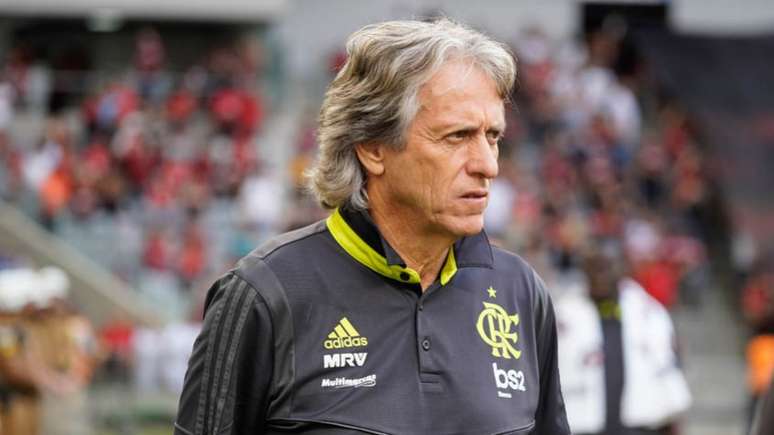 Jorge Jesus na vitória do Flamengo sobre o Athletico neste domingo (Foto: Carlos Pereyra/Fotoarena/Lancepress!)