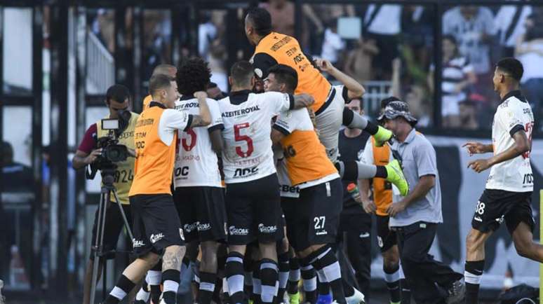 Vasco venceu o Fortaleza em São Januário com gol de Pikachu (Foto: Celso Pupo/Fotoarena/ Agência Lancepress!)