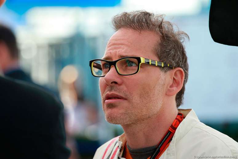 “Mal gerenciada, a Williams merece ser a última”, diz Villeneuve