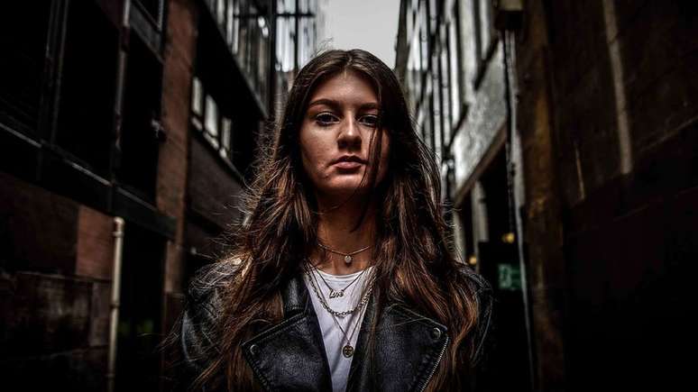 Beth tinha 17 anos quando foi abordada por Ahmed - ele tinha 37 na &eacute;poca