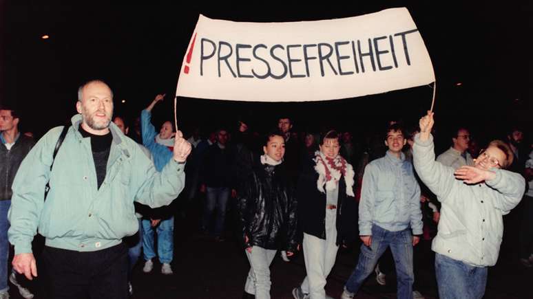 Liberdade de imprensa e outros direitos humanos foram demandados nas manifestações de Leipzig