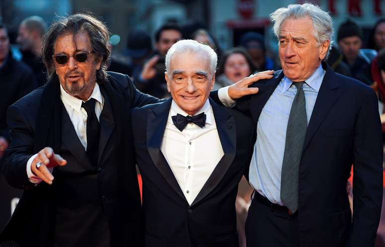 Diretor Martin Scorsese ao lado dos atores Al Pacino e Robert De Niro em exibição de "O Irlandês" em Londres
13/10/2019 REUTERS/Henry Nicholls