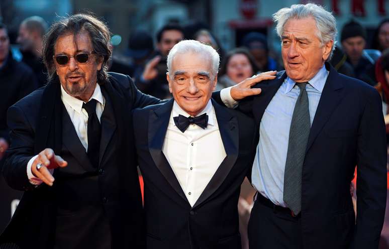 Diretor Martin Scorsese ao lado dos atores Al Pacino e Robert De Niro em exibi&ccedil;&atilde;o de "O Irland&ecirc;s" em Londres
13/10/2019 REUTERS/Henry Nicholls
