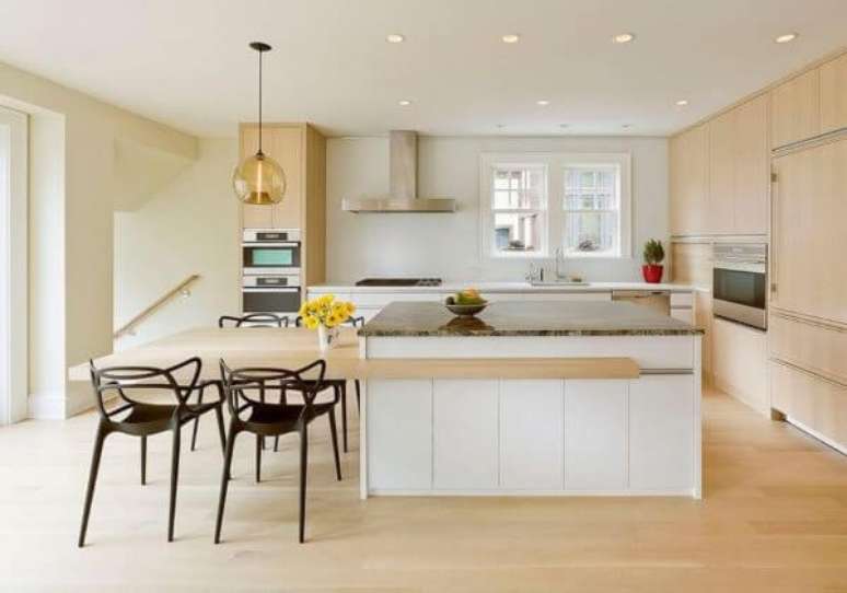 17. Cozinha escandinava com m&oacute;veis de madeira &ndash; Por: Asset Project