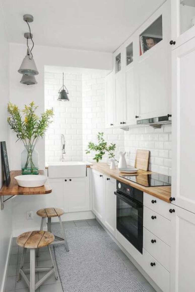 23. Cozinha branca estilo escandinava – Por: Daniela Susan
