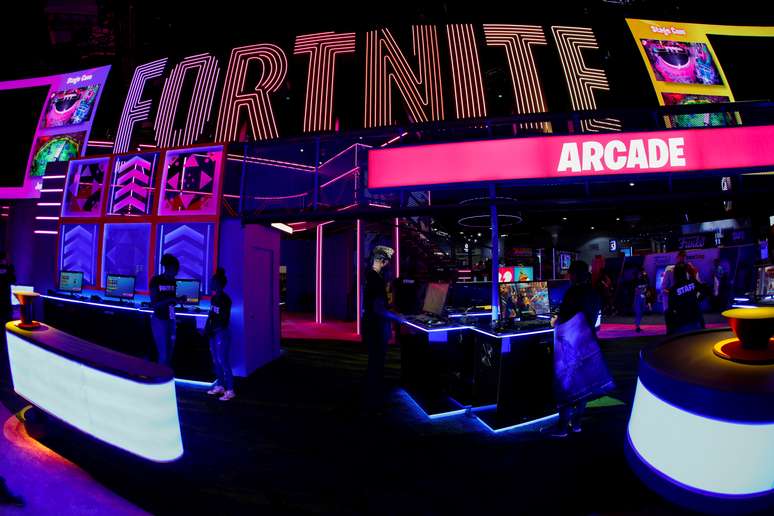 Estande da Epic Games para o jogo "Fortnite" em uma conferência em Los Angeles, Califórnia (EUA) 
12/06/2019
REUTERS/Mike Blake