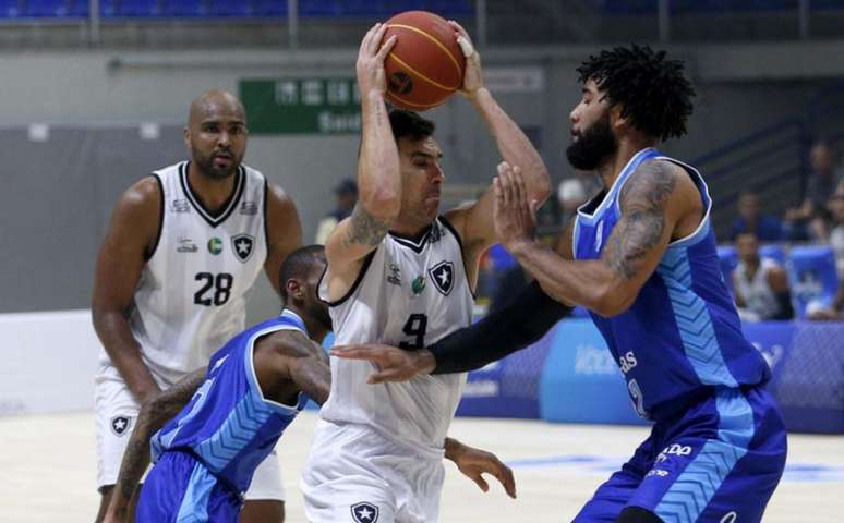 Botafogo estreou com vitória no NBB 12 | Orlando Bento / Minas Tênis Clube