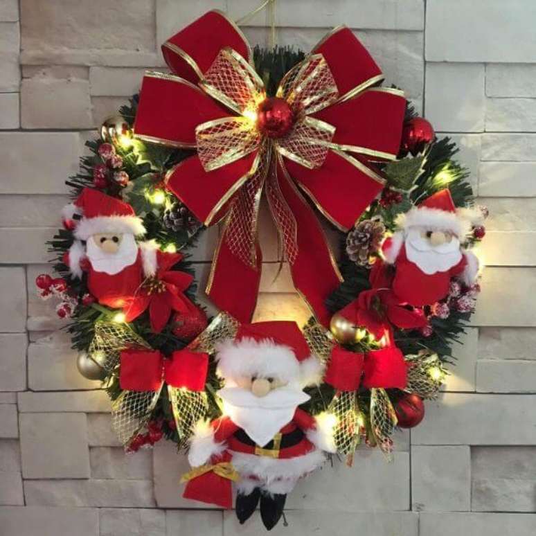 15. Guirlanda personalizada na porta de papai noel – Por: Artesanal