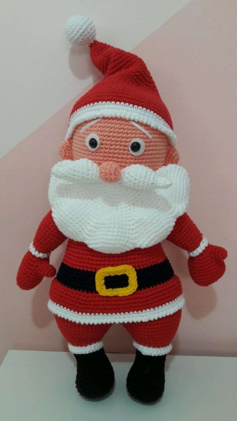 19. Enfeite de papai noel de amigurumi – Por: Pinterest