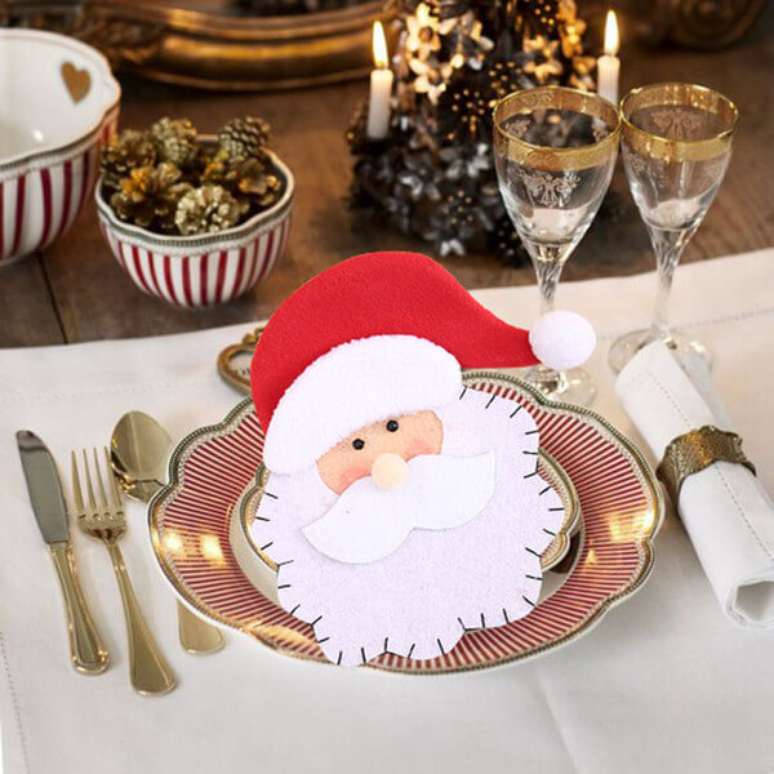 54. Papai noel decorando a mesa de jantar – Por: DHGate