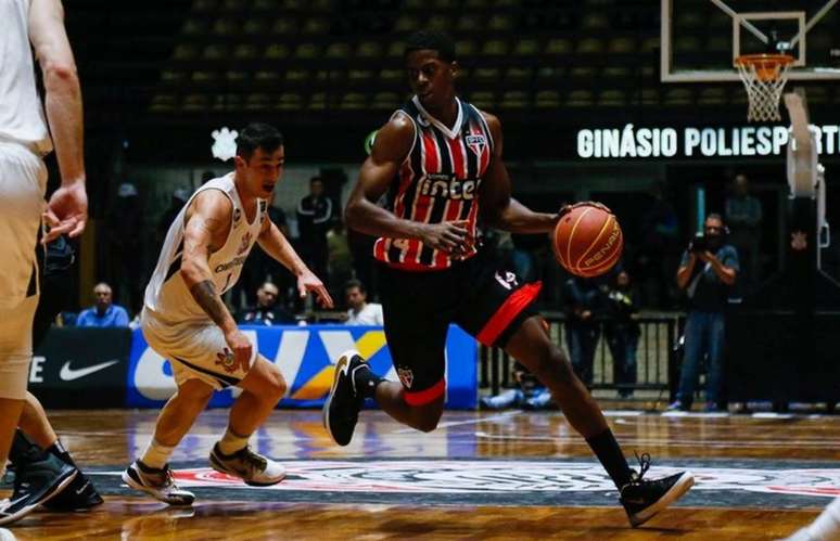 Georginho foi o destaque da vitória são-paulina no Parque São Jorge - FOTO: Miguel Schincariol/São Paulo FC