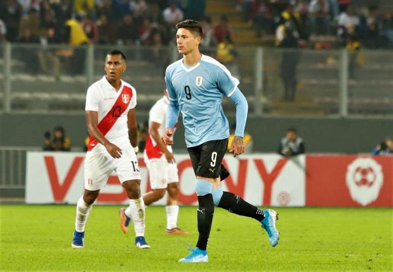 Estreando na seleção profissional, Nunez salvou o Uruguai da derrota para o Peru (Foto: AUF/Divulgação)