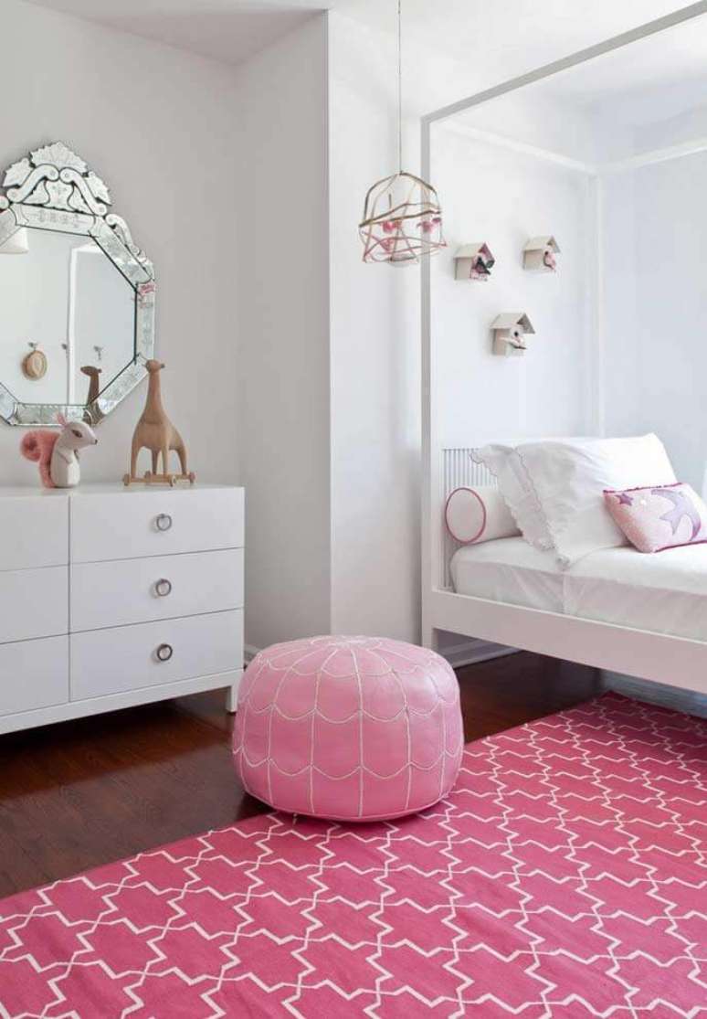 33. use o tapete rosa para quarto de menina e encante o ambiente &ndash; Por: Ideias Decor