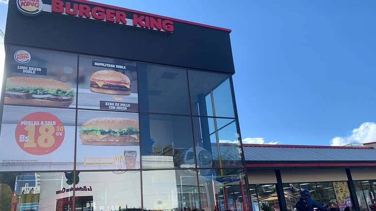 Ao contr&aacute;rio do McDonald`s, o Burger King sobreviveu aos anos de recess&atilde;o na Bol&iacute;via