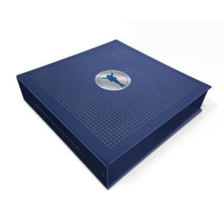 A caixa especial que ser&aacute; entregue a partir de 12 de dezembro deste ano