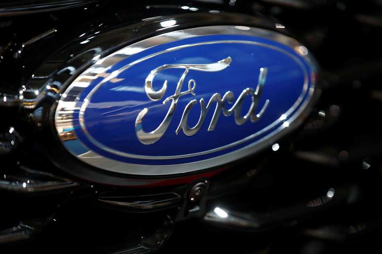 Logotipo da Ford mostrado durante a edição 2019 da Frankfurt Motor Show. 10/9/2019. REUTERS/Wolfgang Rattay