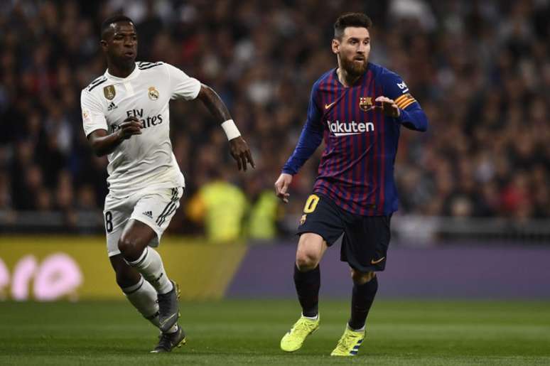 Real Madrid e Barcelona podem jogar apenas em dezembro (Foto: OSCAR DEL POZO / AFP)