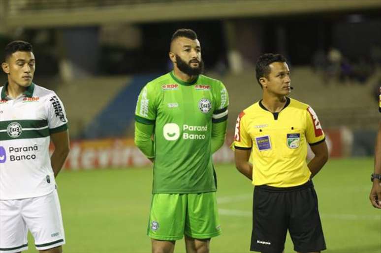 Alex Muralha se destacou na vitória do Coxa sobre o São Bento (Foto:Divulgação)