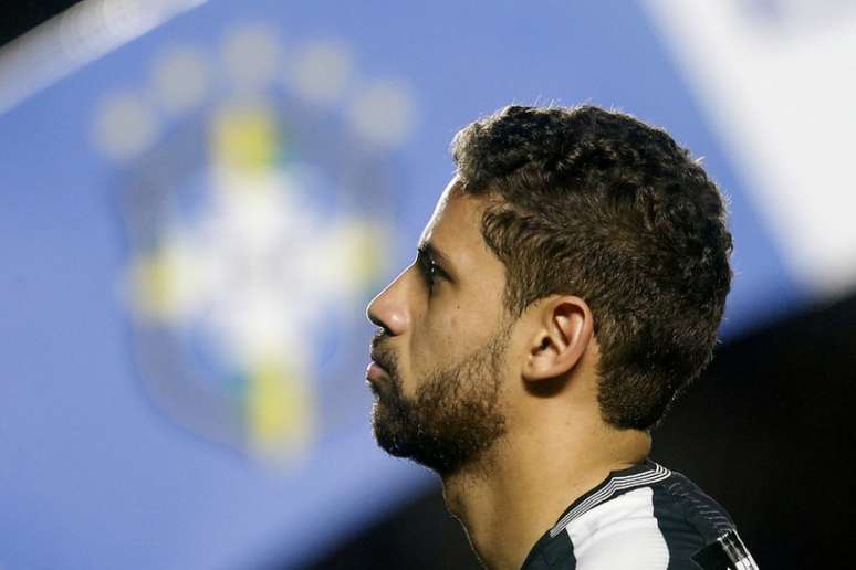 Gabriel foi substituído aos 33 minutos do primeiro tempo (Foto: Vítor Silva/Botafogo)