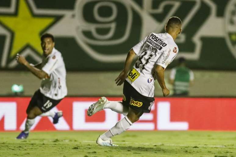 Janderson fez seu segundo jogo como titular pelo Corinthians (Foto: Rodrigo Gazzanel/Agência Corinthians)