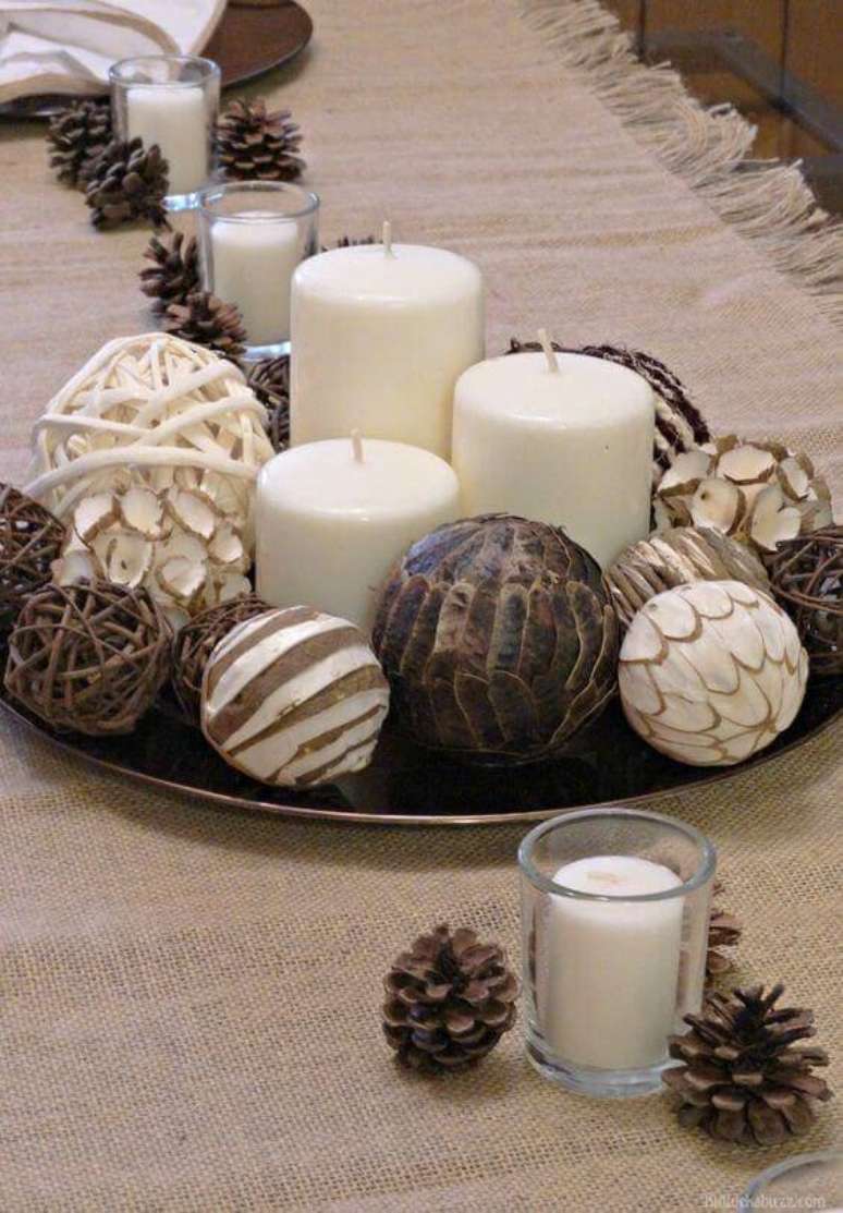 39. Suas velas de Natal podem estar em uma bandeja. Foto: Bullock&rsquo;s Buzz