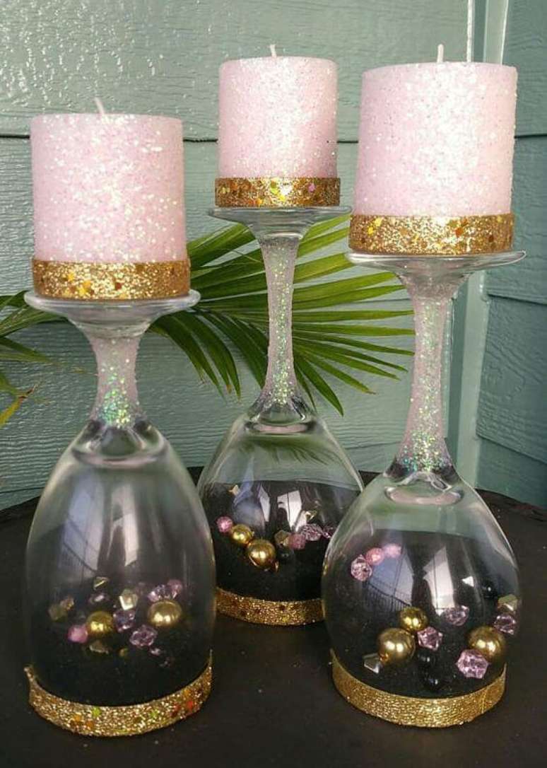 15. O glitter pode estar nas velas de Natal. Foto: Etsy