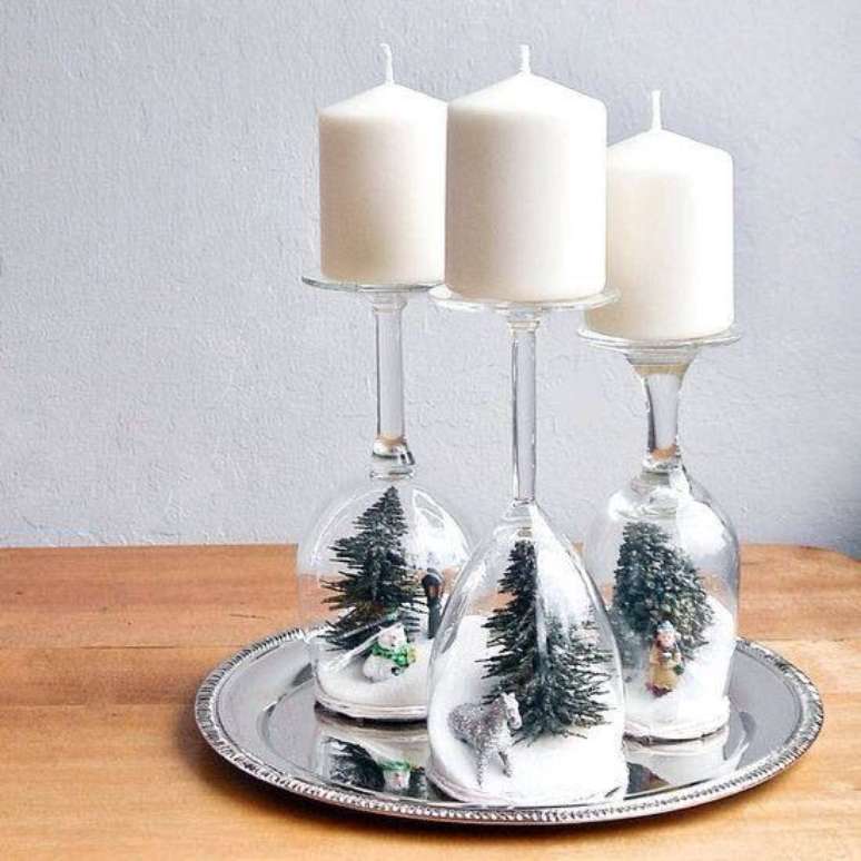 21. Este é uma ideia muito inteligente para velas de Natal. Foto: Reciclar e Decorar