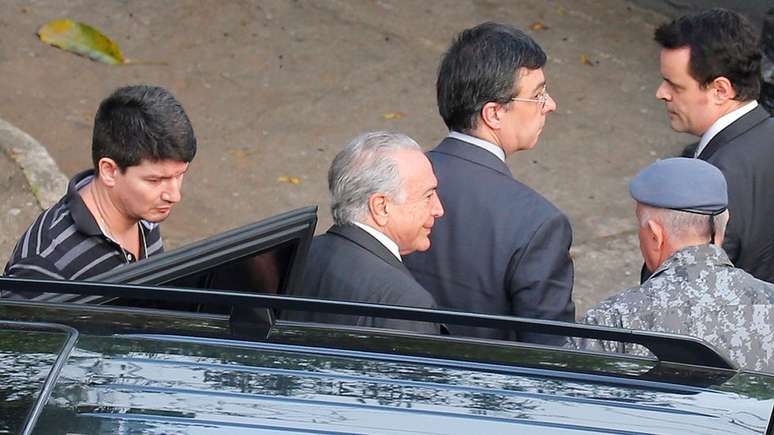 Temer durante detenção em maio; ex-presidente diz que temer 'arbitrariedades'