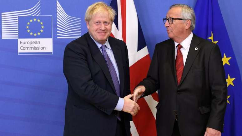 Johnson e Juncker pediram aos parlamentares de ambos os lados apoio ao acordo