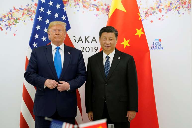 Trump e presidente chinês Xi em encontro durante reunião do G20 em Osaka, Japão 29/6/2019 REUTERS/Kevin Lamarque