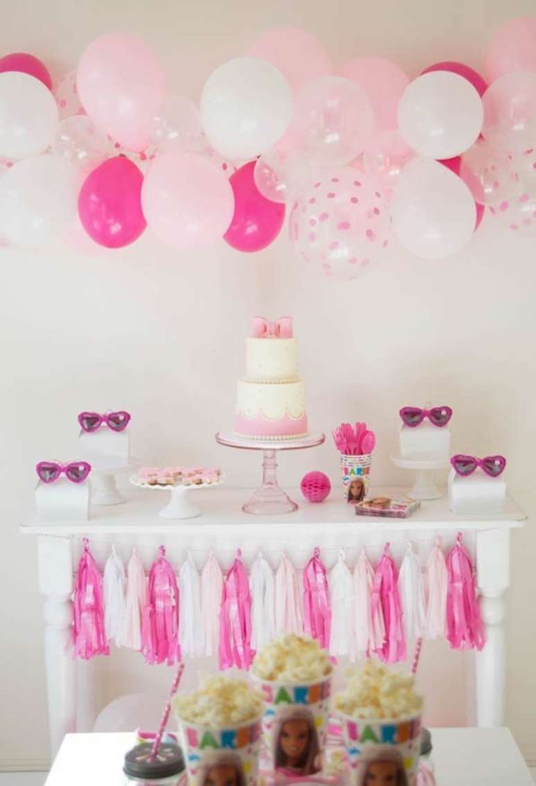 69. Decora&ccedil;&atilde;o de festa simples da barbie &ndash; Por: Decor f&aacute;cil