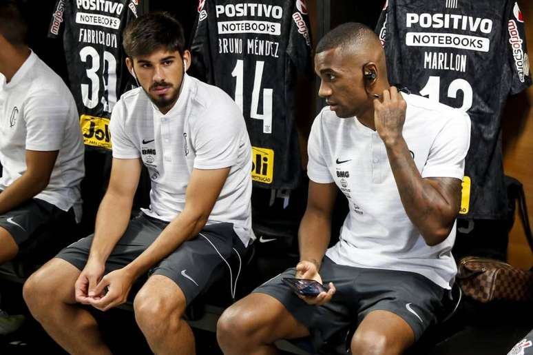 Bruno Méndez e Marllon devem formar dupla de zaga pela primeira vez no Corinthians (Foto: Rodrigo Gazzanel/Ag.Corinthians)