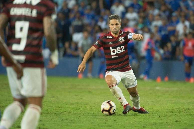 Diego deve iniciar o clássico contra o Fluminense no banco de reservas (Foto: Alexandre Vidal/Flamengo)