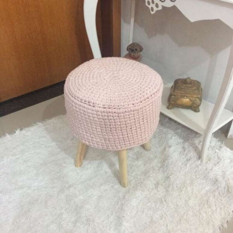 12. Puff de croch&ecirc; cor de rosa &ndash; Por: Elo7